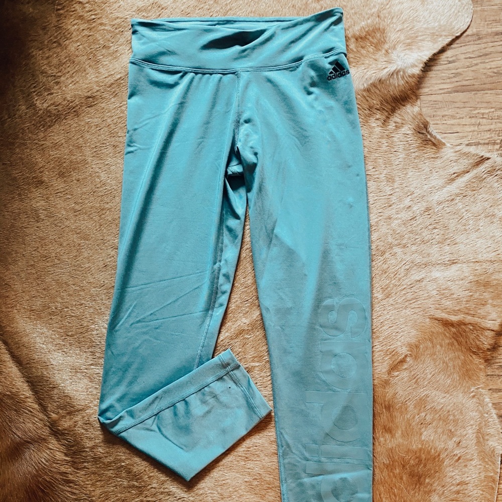 Athletic leggings